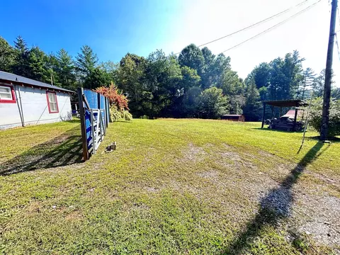 Exterior - 110 Pole Miller Ext, Brevard, NC 28712 photo 10 of 22