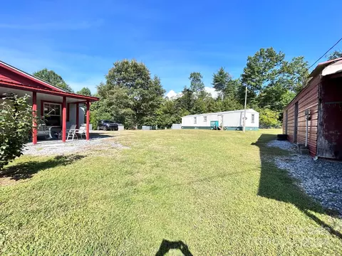 Exterior - 110 Pole Miller Ext, Brevard, NC 28712 photo 8 of 22