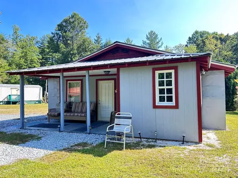 Exterior - 110 Pole Miller Ext, Brevard, NC 28712 photo 12 of 22