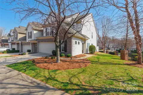 6421 Union Station Ct, Charlotte, NC 28210