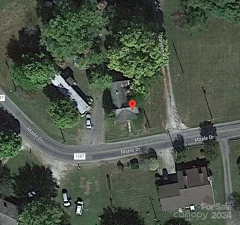 263 Maple Dr, Mount Airy, NC 27030