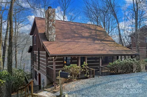 380 Devils Lake 2 Dr #2, Seven Devils, NC 28604