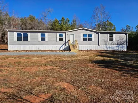 1042 Darlington Rd, Rutherfordton, NC 28139