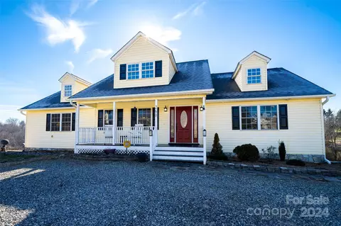 260 Morgan Rd, Candler, NC 28715