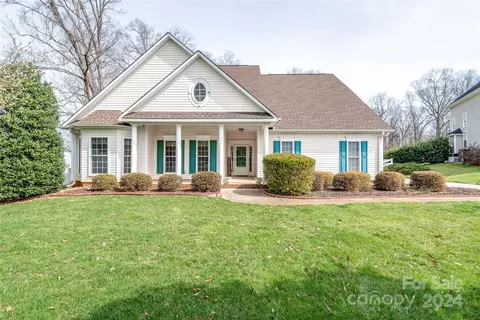 1420 Weatherstone Pl, Concord, NC 28025