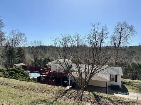 5089 Old Creek Rd, Morganton, NC 28655