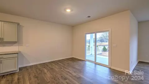88 Callie River Ct, Clyde, NC 28721 photo 5