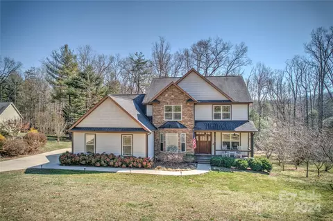 216 Tradition Way, Hendersonville, NC 28791