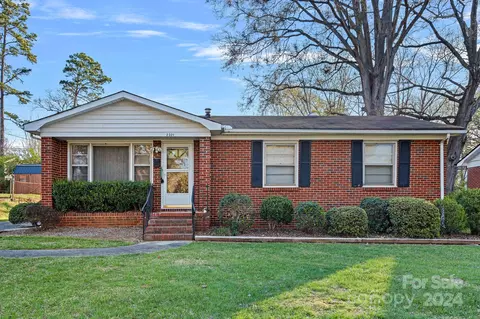 2321 Heywood Ave, Charlotte, NC 28208