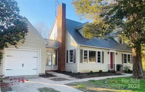 8356 S Nc Highway 150 Hwy, Linwood, NC 27299