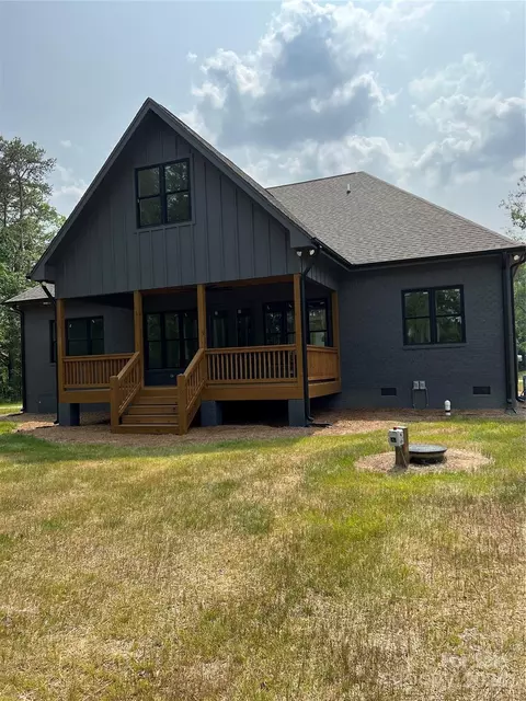 Exterior - 1018 Piney Dr, Monroe, NC 28110 photo 10 of 11