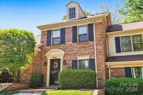 9028 Providence Colony B Dr #B, Charlotte, NC 28277