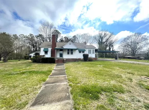 137 Henning Dr, Albemarle, NC 28001