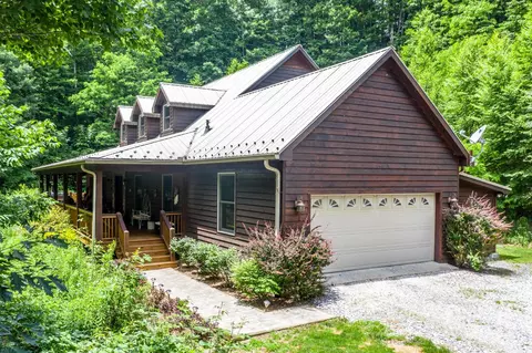 8284 Nc Highway 194 S Hwy S, Banner Elk, NC 28604