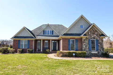 2705 Smith Field Dr, Monroe, NC 28110