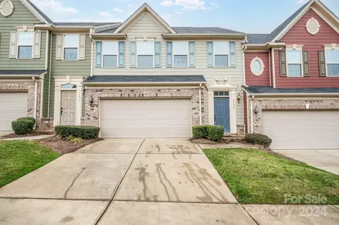 2450 Alyssa Ln, Charlotte, NC 28208