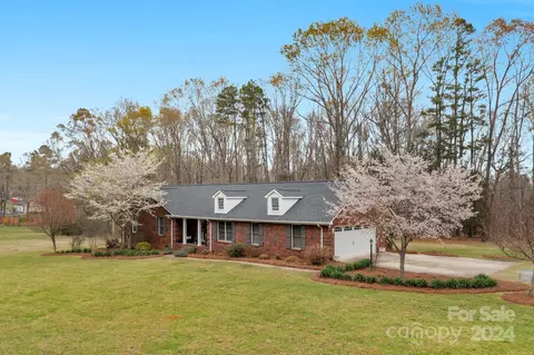 9916 Machado Dr, Indian Trail, NC 28079