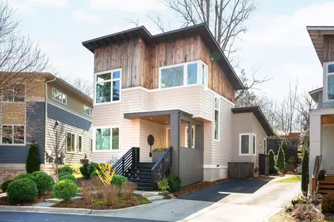 14 Mauricet Ln, Asheville, NC 28806