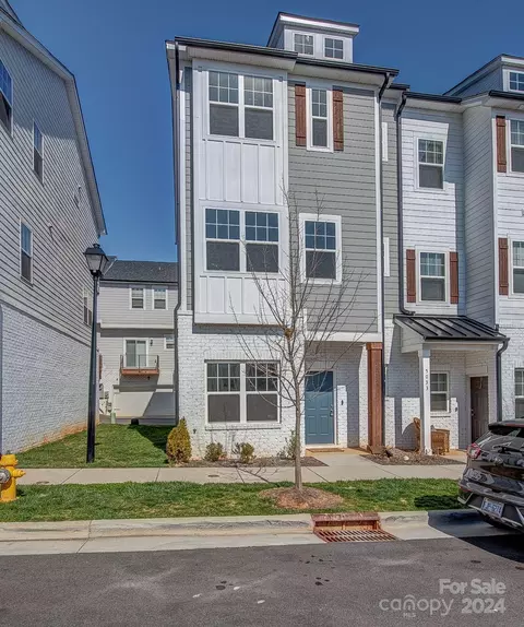 5029 Belmont Crossing Dr, Belmont, NC 28012