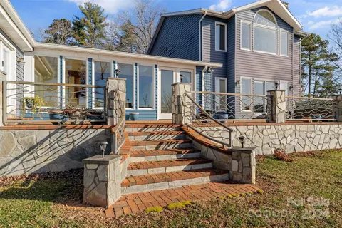 Exterior - 2302 E Point Rd, Nebo, NC 28761 photo 5 of 6