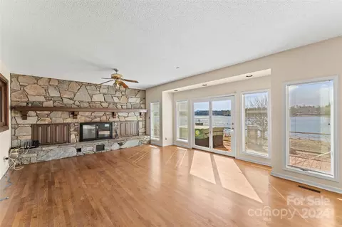 Living - 2302 E Point Rd, Nebo, NC 28761 photo 1 of 3