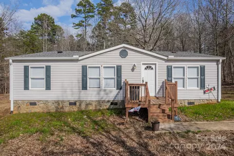 3842 Wash Gap Dr, Newton, NC 28658