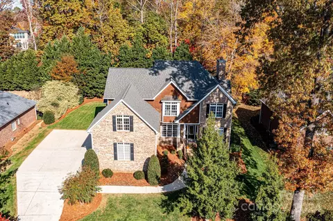7564 Turnberry Ln, Stanley, NC 28164