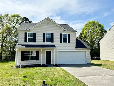 1716 Ledson Ct, Charlotte, NC 28214