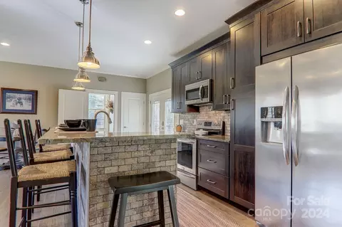 Kitchen - 34 Ledgestone Dr, Fairview, NC 28730 photo 5 of 5