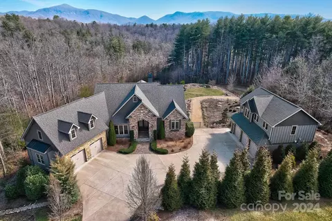 34 Ledgestone Dr, Fairview, NC 28730