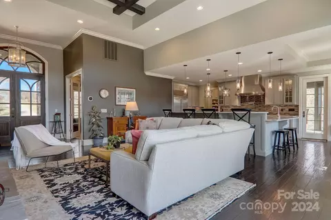 Living - 34 Ledgestone Dr, Fairview, NC 28730 photo 6 of 8