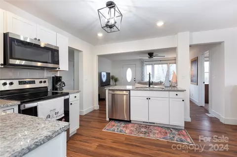 Kitchen - 147 Nomad Ln, Lancaster, SC 29720 photo 2 of 7