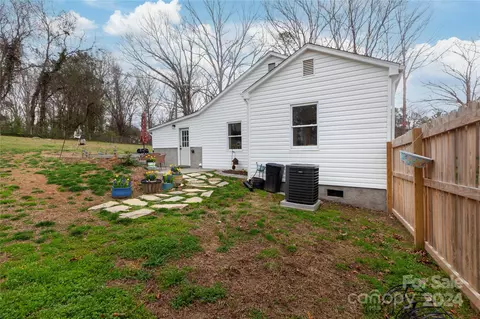 Exterior - 147 Nomad Ln, Lancaster, SC 29720 photo 3 of 7