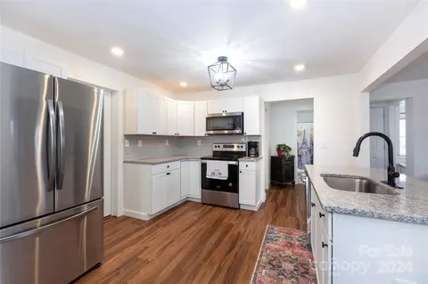 Kitchen - 147 Nomad Ln, Lancaster, SC 29720 photo 4 of 7