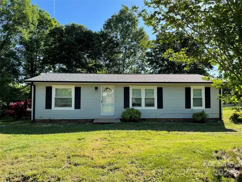 3408 Stony Brook Cir, Newton, NC 28658