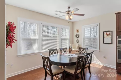 Dining - 256 Broadleaf Dr, Denver, NC 28037 photo 4 of 5