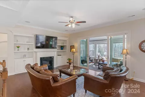 Living - 256 Broadleaf Dr, Denver, NC 28037 photo 2 of 10