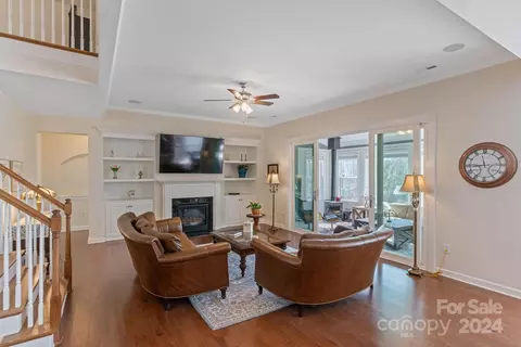 Living - 256 Broadleaf Dr, Denver, NC 28037 photo 3 of 10