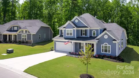 Exterior - 256 Broadleaf Dr, Denver, NC 28037 photo 4 of 12