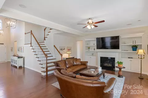 Living - 256 Broadleaf Dr, Denver, NC 28037 photo 9 of 10