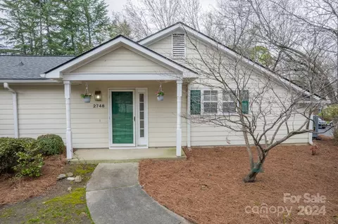 2748 Tiergarten Ln, Charlotte, NC 28210