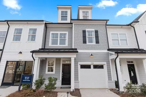 9725 Munsing 104 Dr #104, Charlotte, NC 28269