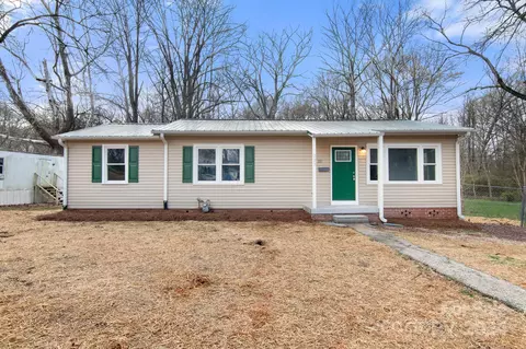 233 Charlotte St, York, SC 29745