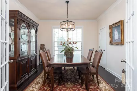 Dining - 11618 Westbranch Pkwy, Davidson, NC 28036 photo 2 of 3