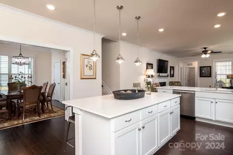 Kitchen - 11618 Westbranch Pkwy, Davidson, NC 28036 photo 2 of 4