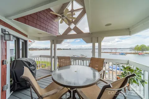 818 Southwest Dr, Davidson, NC 28036