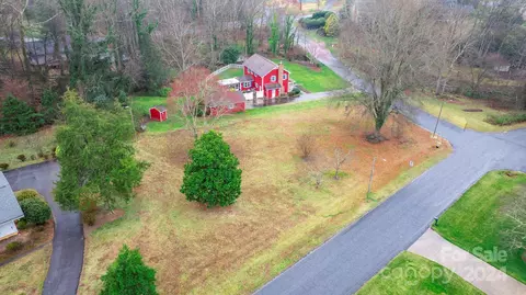 3230 3rd Street Nw Dr NW, Hickory, NC 28601