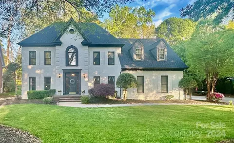 11307 Pine Valley Club Dr, Charlotte, NC 28277