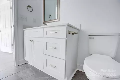 Bath - 937 15th St, Lancaster, SC 29720 photo 6 of 6