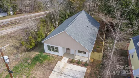 Exterior - 937 15th St, Lancaster, SC 29720 photo 7 of 8